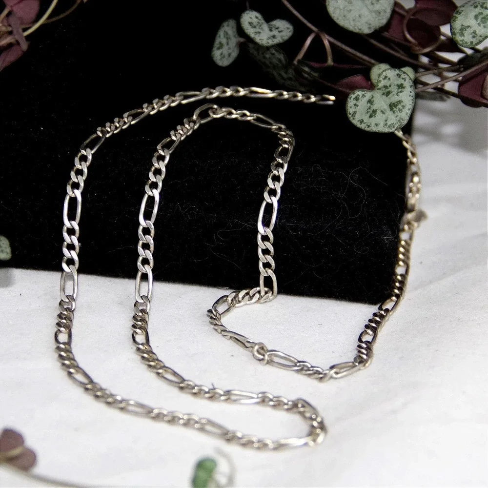 Sterling Silver 925 Figaro Link Chain Necklace 22 Inch 3mm Made in‎ Italy